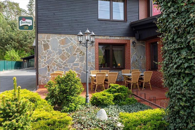 Hotel El Greco Roznov pod Radhostem Exterior photo